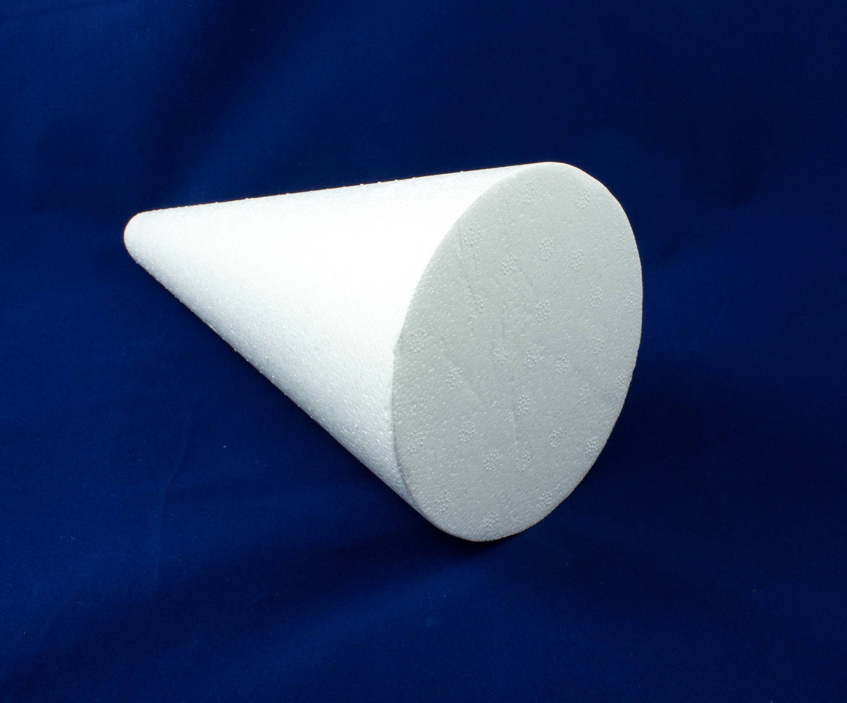 Polystyrenový kužel 15 cm
